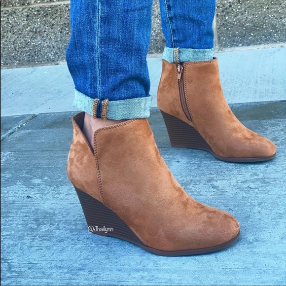 Tan ankle wedge bootie - Picture 3 of 4